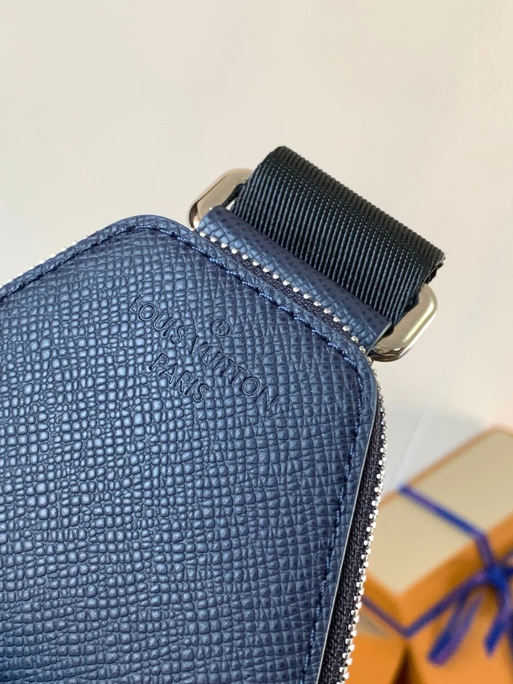 Louis Vuitton Avenue Slingbag 31 In Navy Blue Taiga Leather Bag product view 5