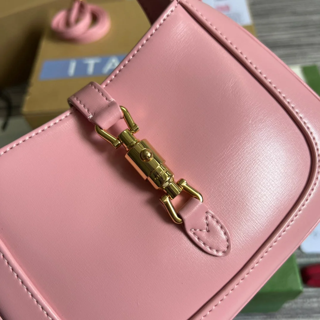 Gucci Jackie Mini 19 Shoulder Bag In Pink Patel Calfskin product view 4