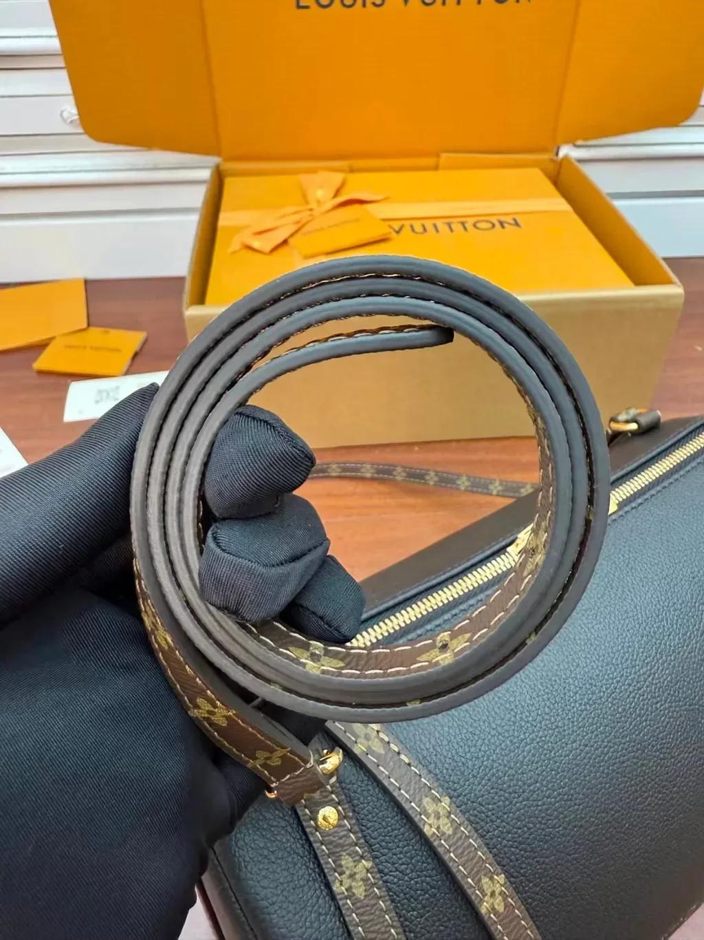 Louis Vuitton express PM Black Bag product view 7