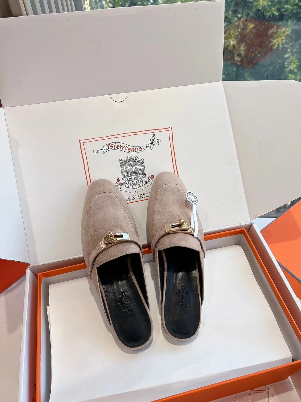 Hermès Women Beige Suede Mules product view 4