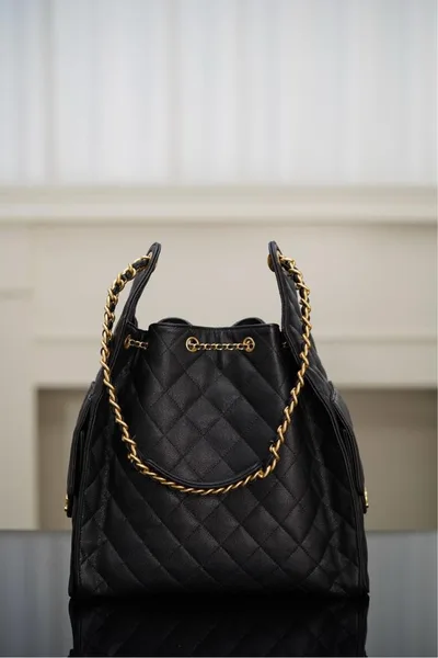 Chanel 25 Caviar Black Large size Bag product view 2