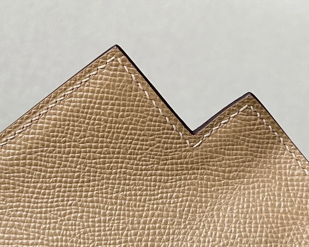 Hermès Kelly 20 Gold hardware Bag product view 3