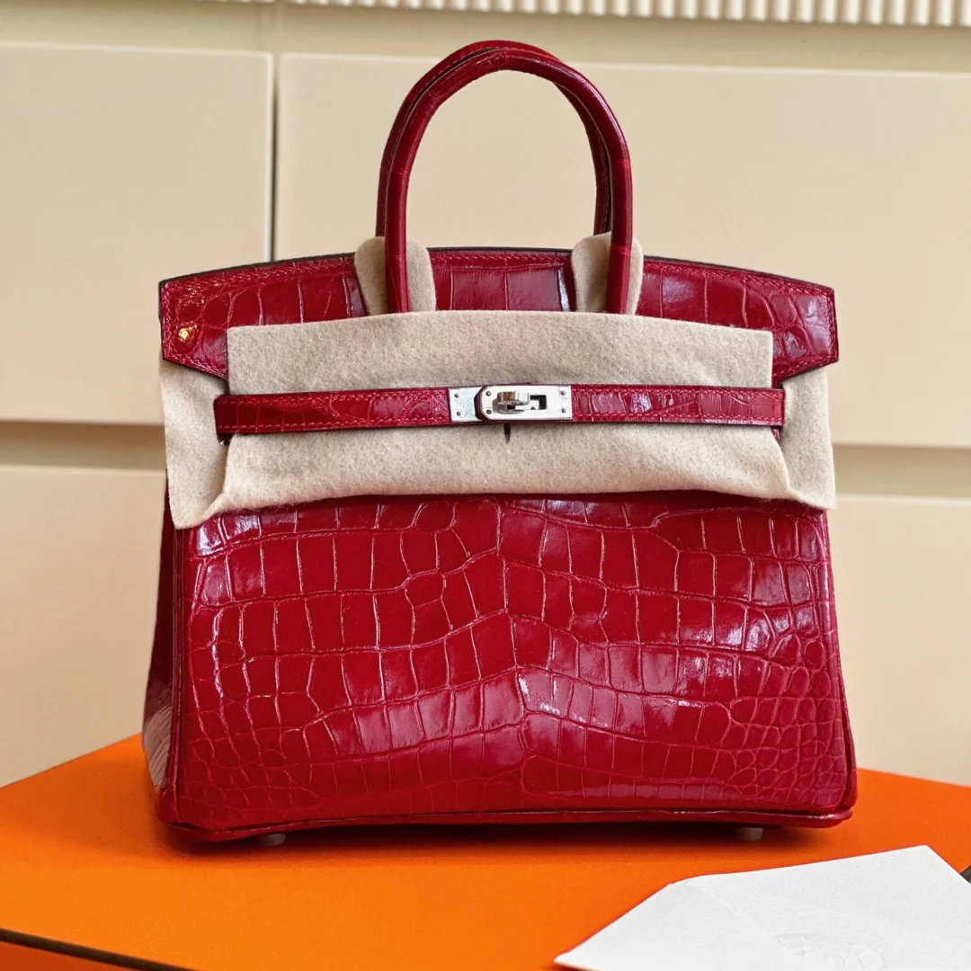 Hermès Birkin 25 Red Crocodile Leather Palladium Hardware Bag product view 1