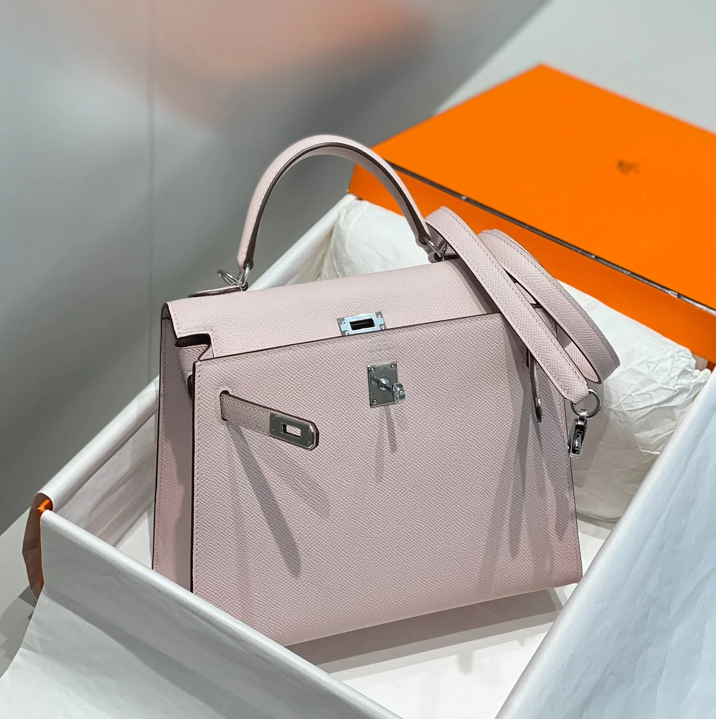 Hermès Kelly 25 cm In Epsom Mauve Epsom Silver Hardware Bag product view 2