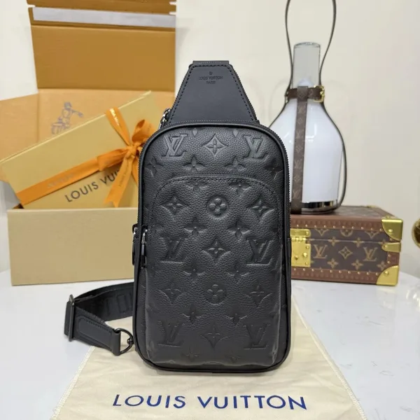Louis Vuitton Avenue pm Crossbody bag in Taurillion Monogram product view 1