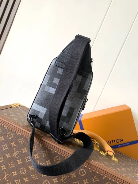 Louis Vuitton Avenue 31 In Black Canvas Calfskin Bag product view 2