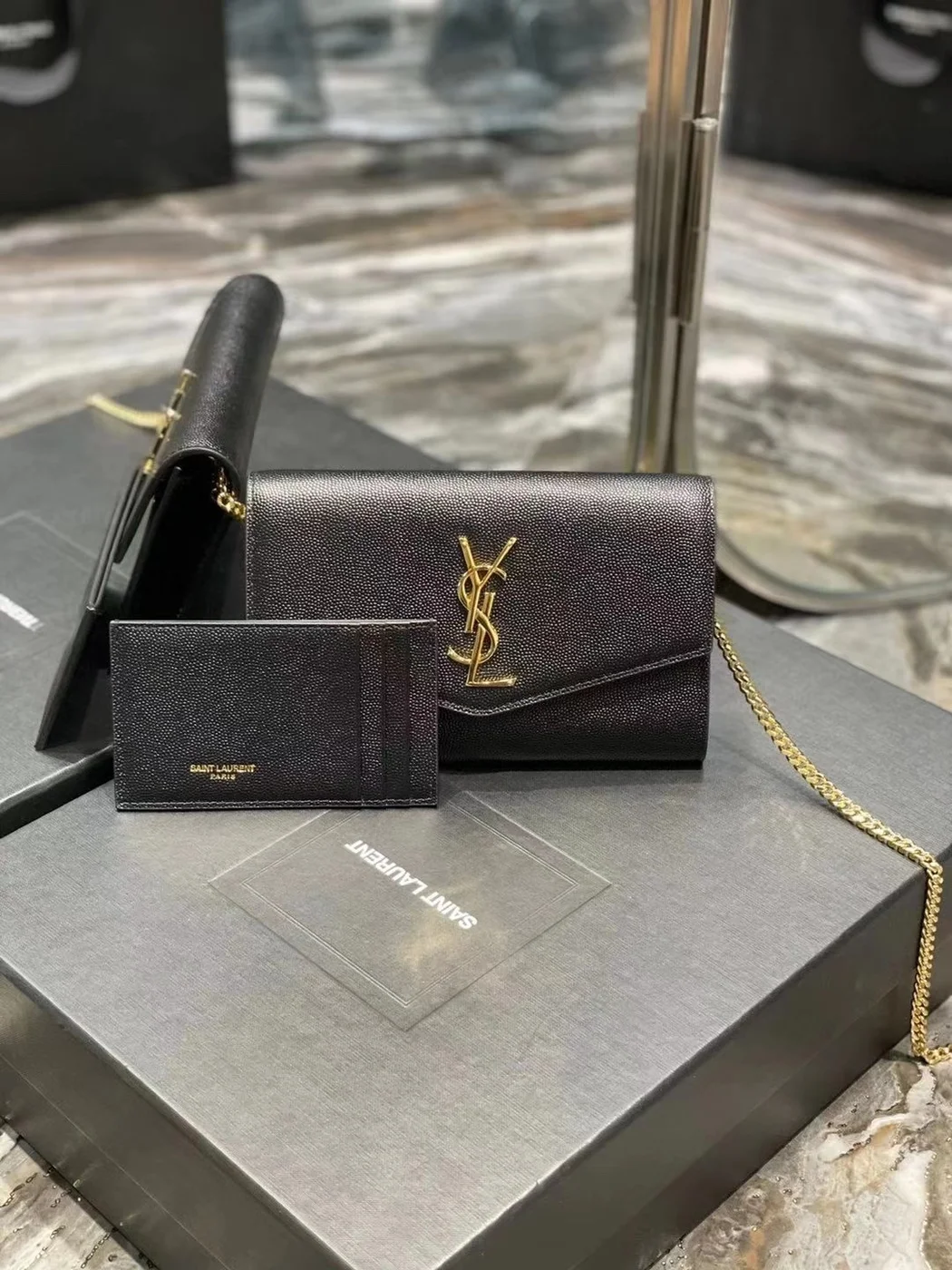 Saint Laurent Grain De Poudre Uptown Chain Wallet White Bag product view 4