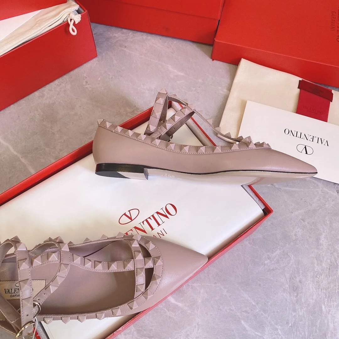 Valentino Women Beige Leather Pointed Flats product view 3