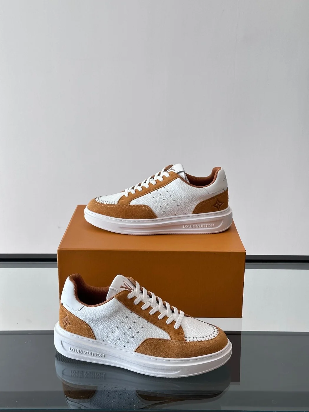 Louis Vuitton Men White Brown Suede Leather Sneakers product view 4