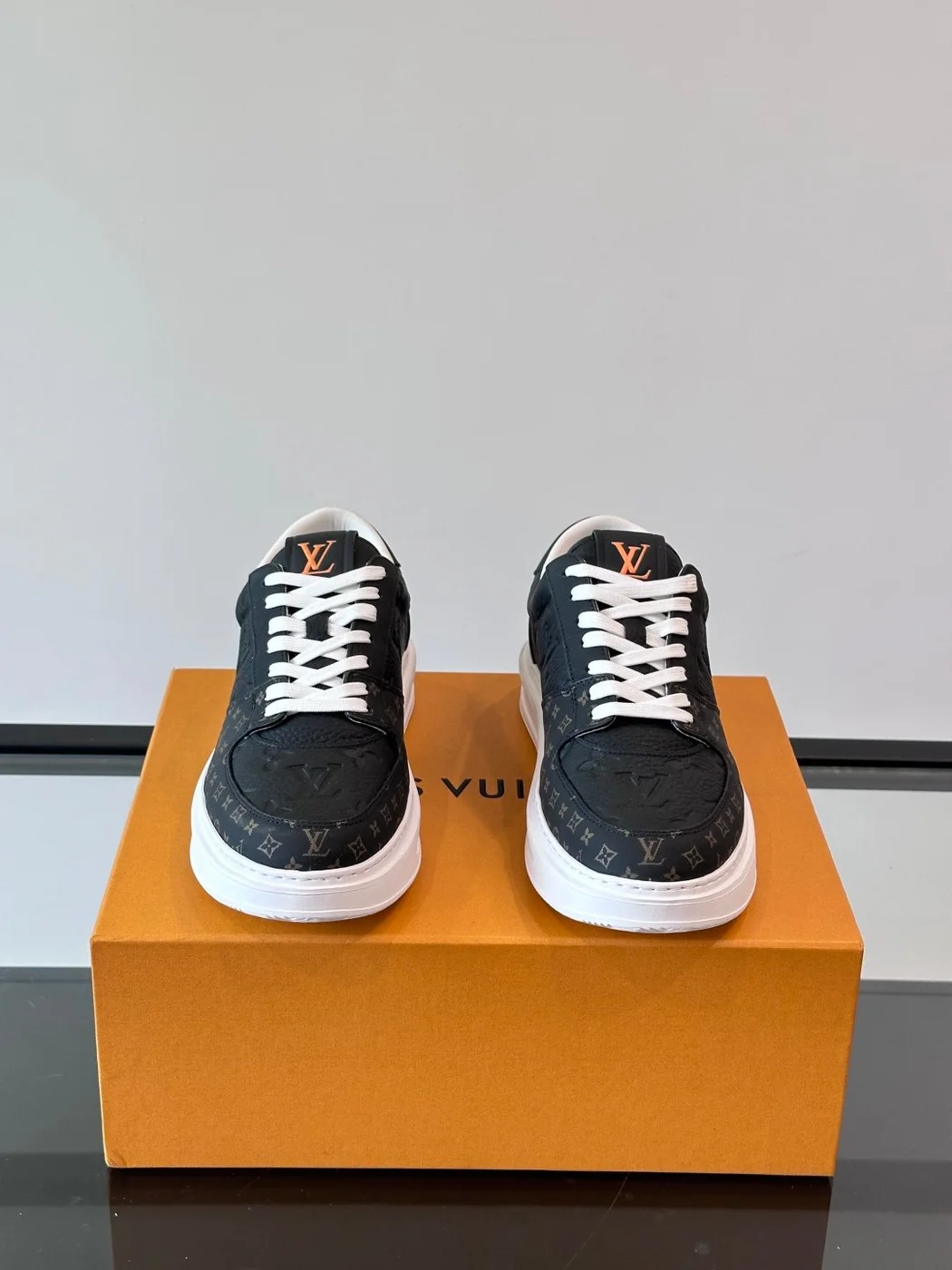 Louis Vuitton Men Black Leather Sneakers product view 2