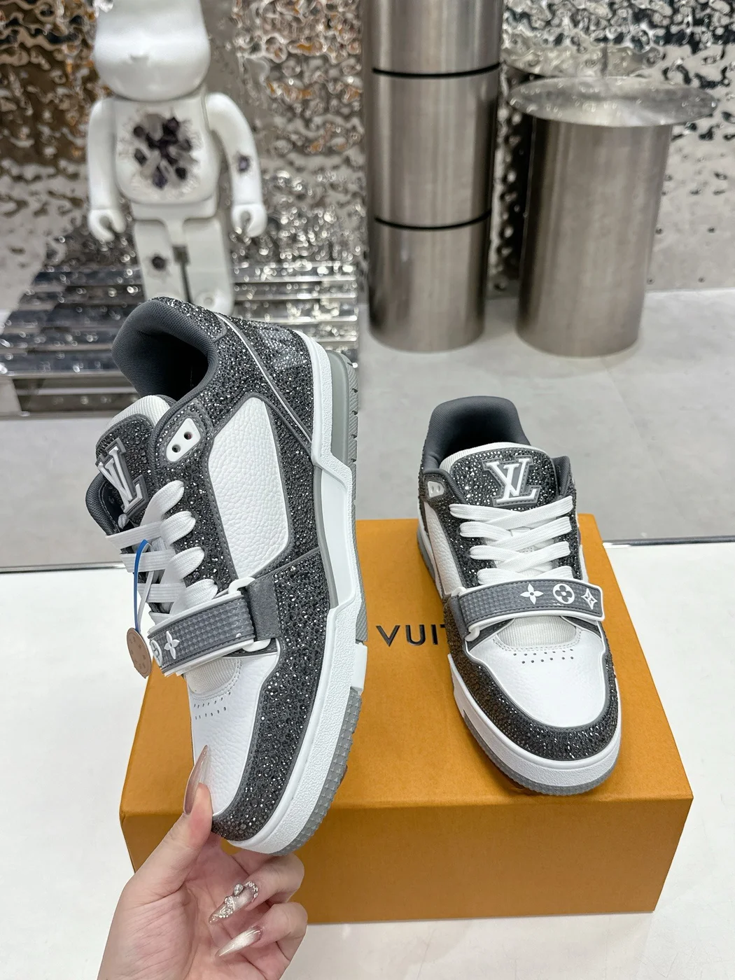 Louis Vuitton Women White Black Leather Sneakers product view 4