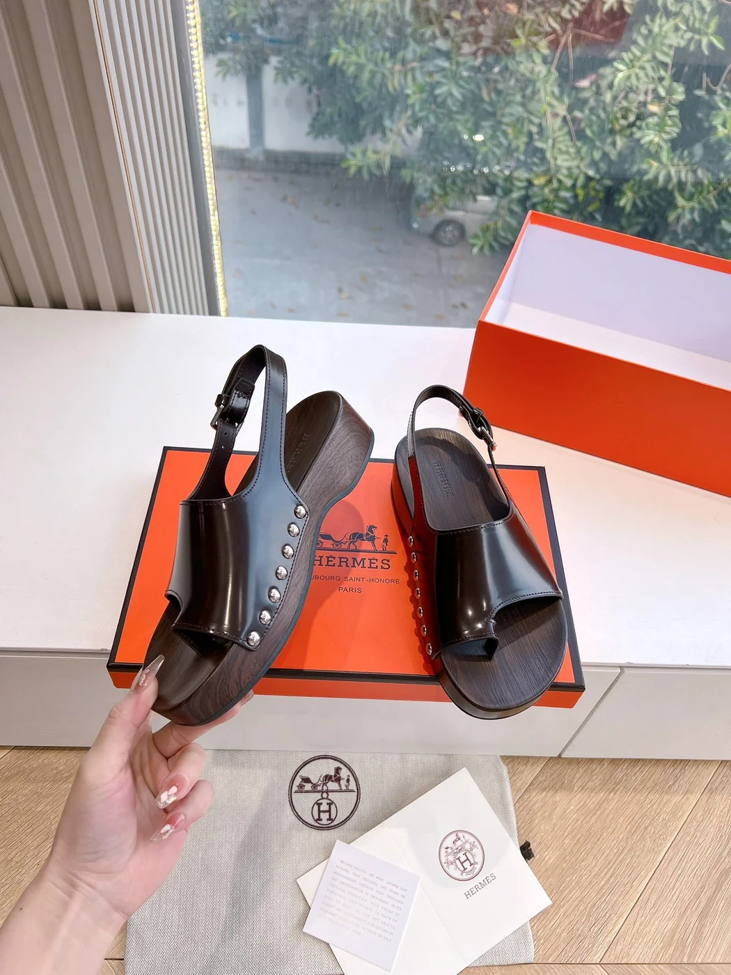 Hermès Women Dark Brown Leather Slingback Sandals product view 6
