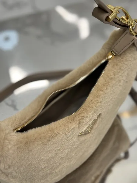 Prada Leather And Shearling Arquã¨ Handbag product view 5