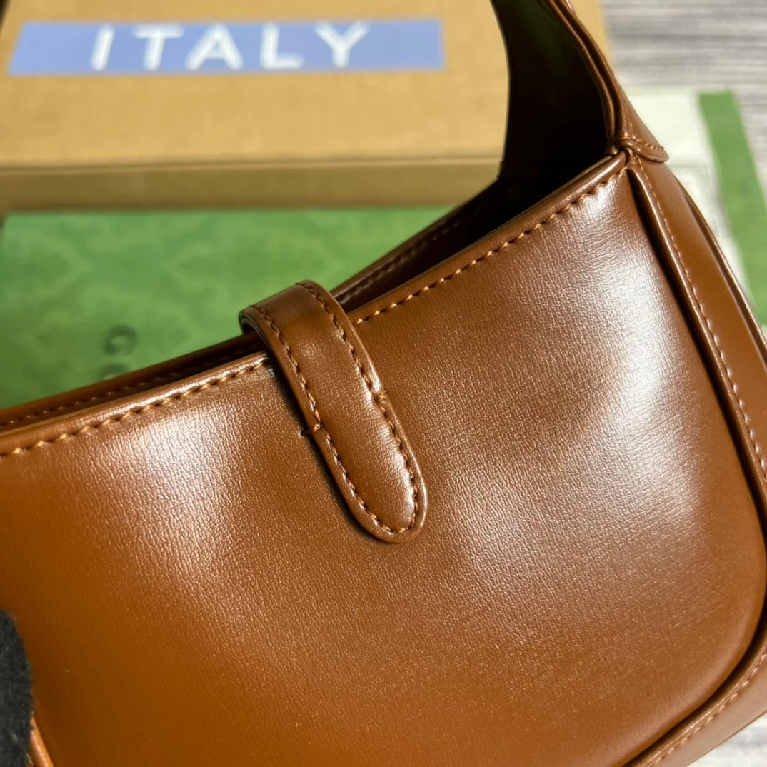 Gucci Jackie Mini 19 Shoulder Bag In Cinnamon Brown Calfskin product view 5