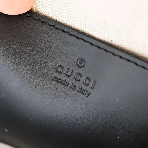 Gucci Matelasse Bag with Embossed Gc Pattern 21 cm product view 5