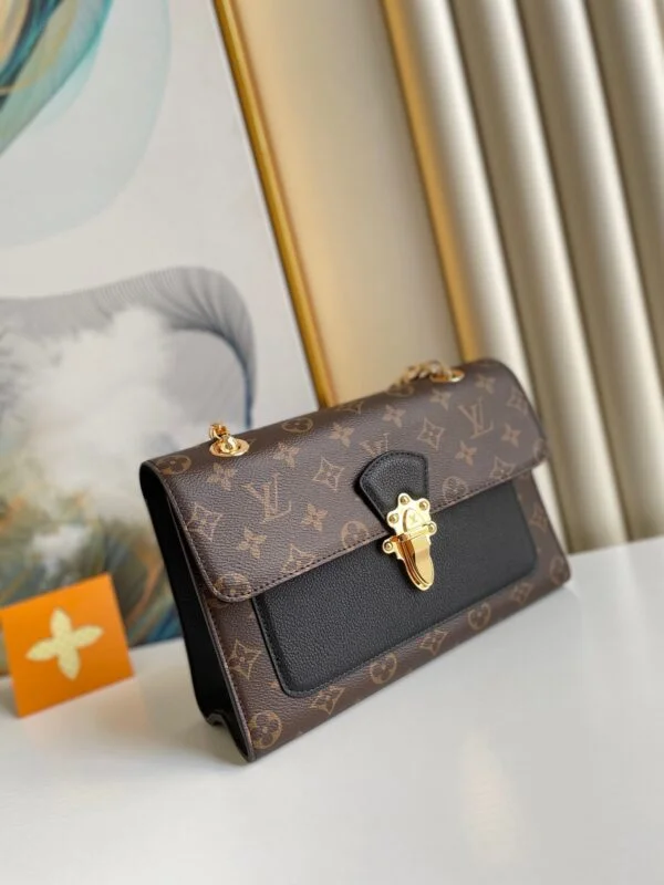 Louis Vuitton Victoire Monogram Pattern Handbags 27x20x10cm product view 2