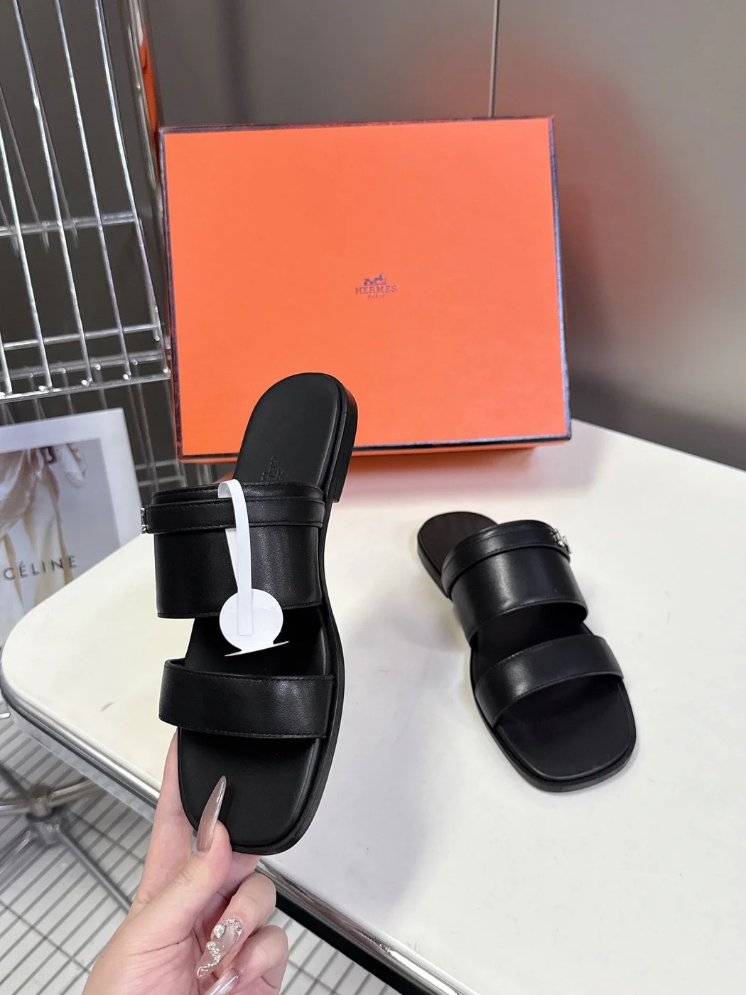 Hermès Women Black Leather Flat Sandals product view 5