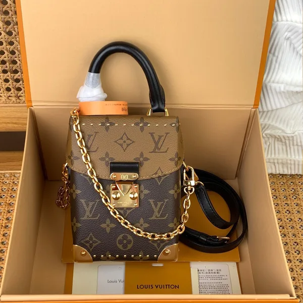 Louis Vuitton Camera Box Monogram Handbags 12.5×17.6x6cm product view 1