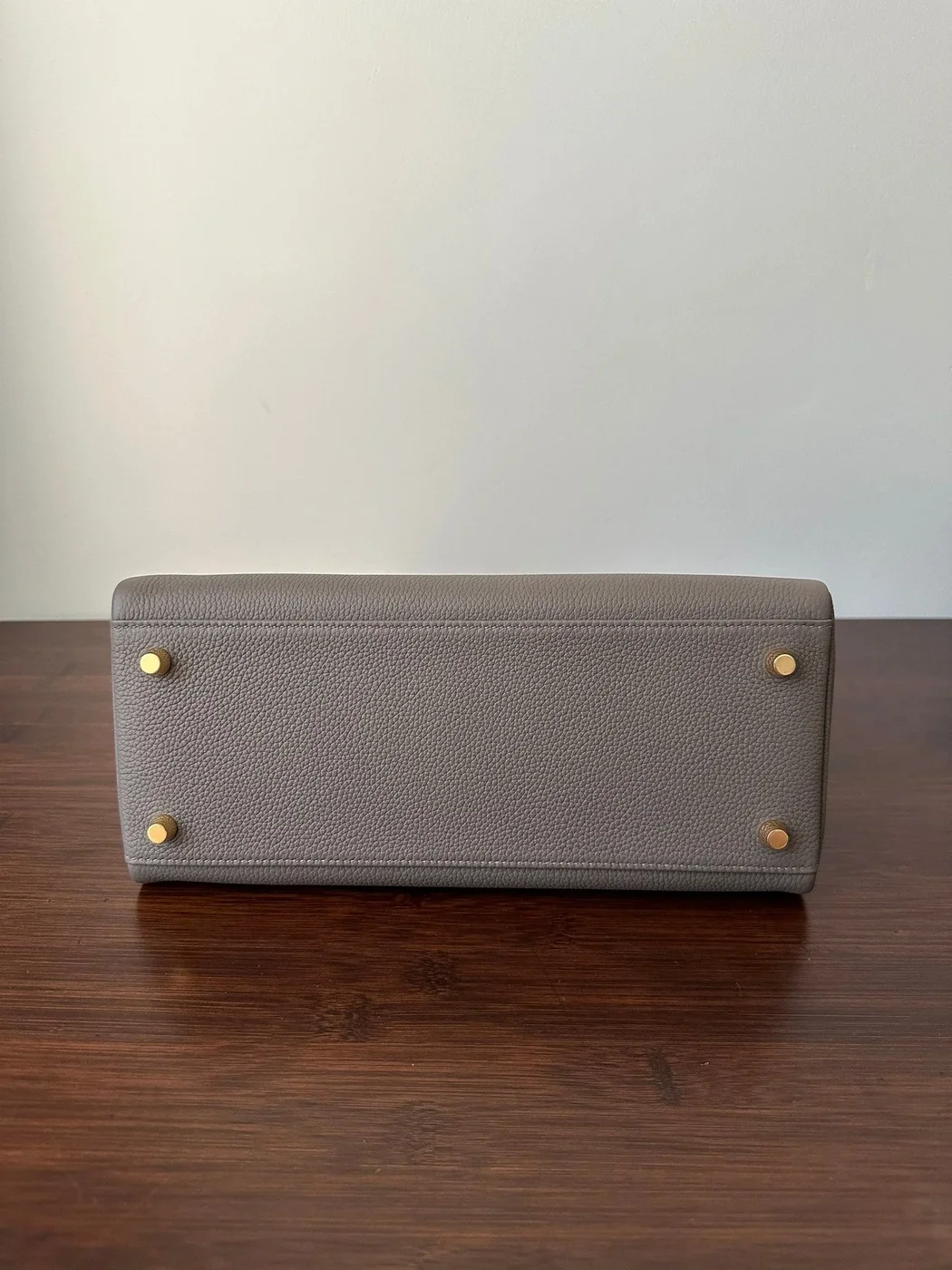 Hermès Kelly 28 cm Etain Togo Gold Hardware Bag product view 7