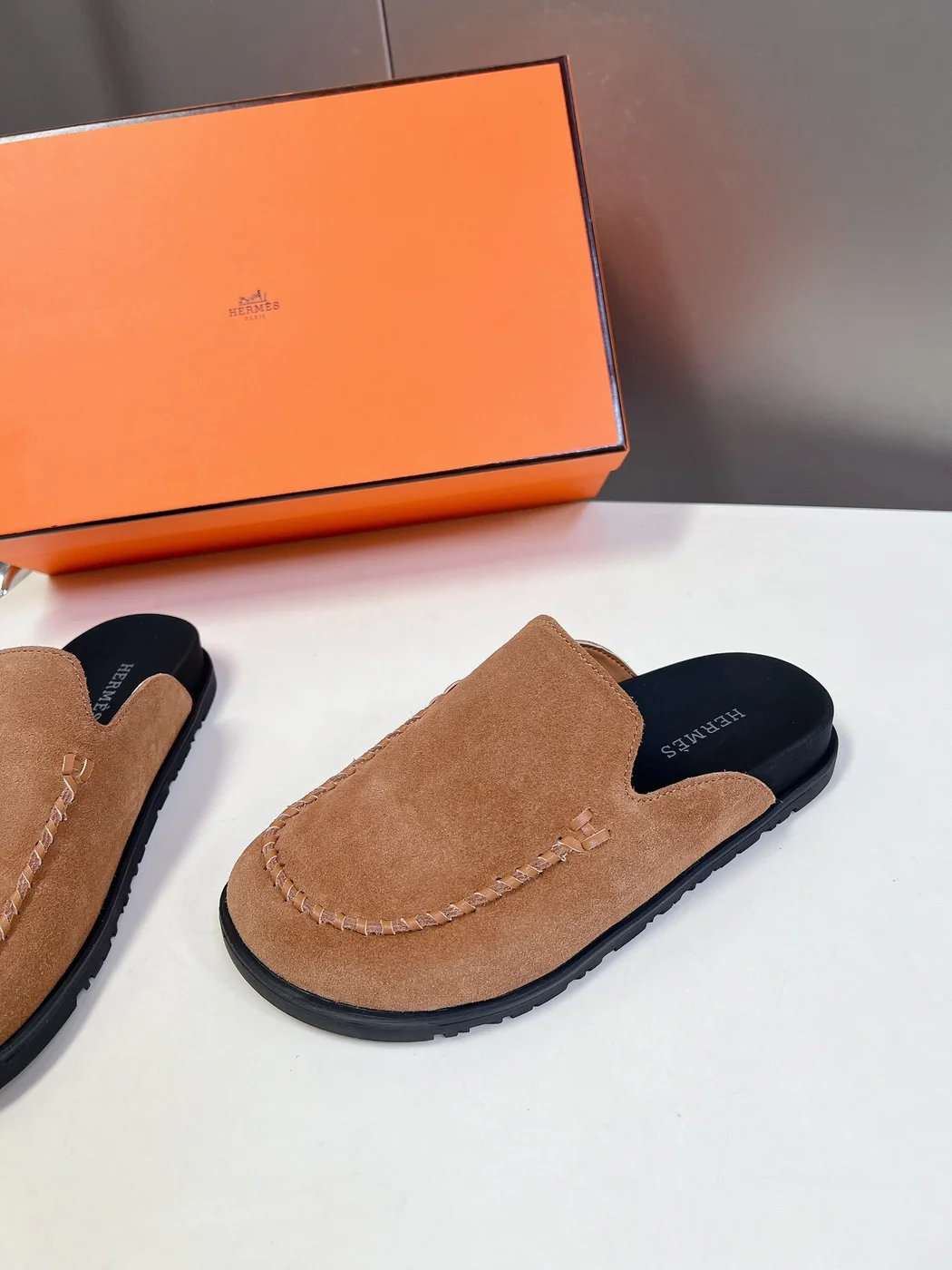 Hermès Women Tan Suede Slippers product view 4