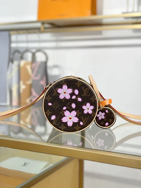 Louis Vuitton x Takashi Murakami Papillon Handbag product view 3
