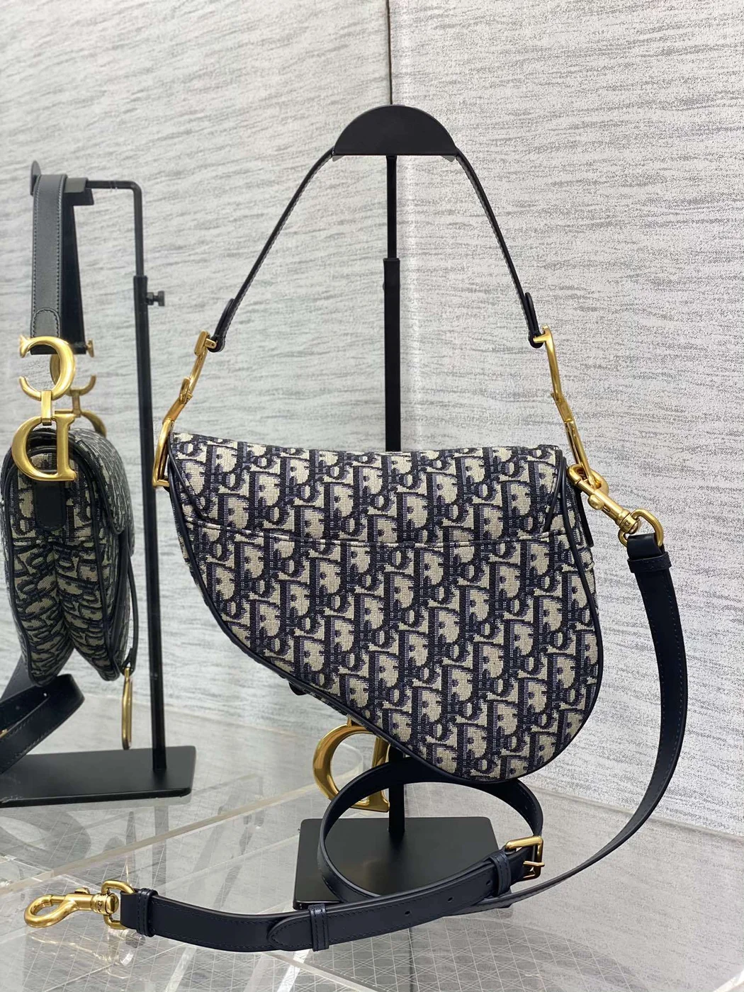 Dior Saddle Bag in blue Dior Oblique jacquard product view 3