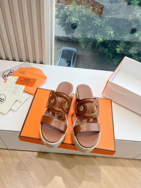 Hermès Women Brown Leather Espadrille Sandals product view 1
