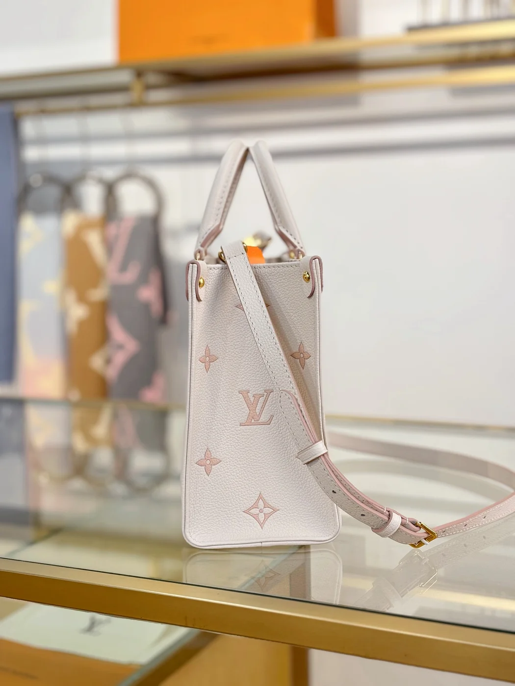 Louis Vuitton OntheGo PM Th Tote Bag product view 3