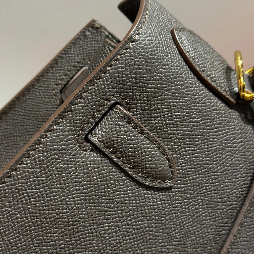 Hermès 28 cm In Ebene Epsom Gold Hardware Bag product view 9