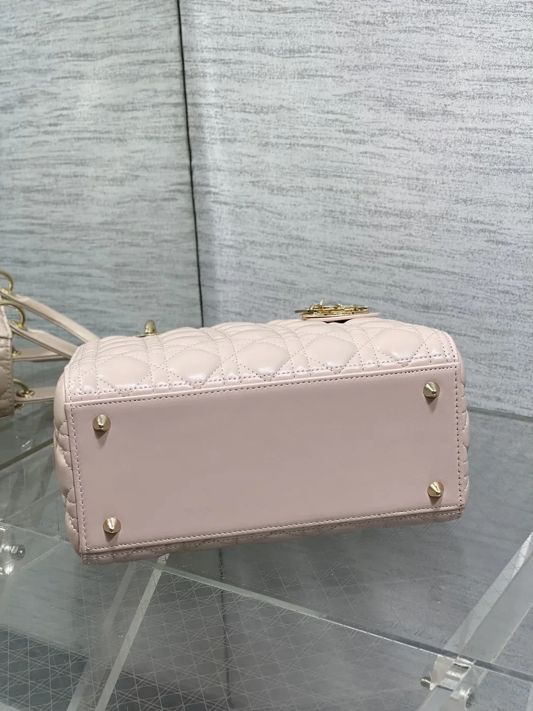 Dior Medium Lady bag in Pink Gold Hardware product view 4