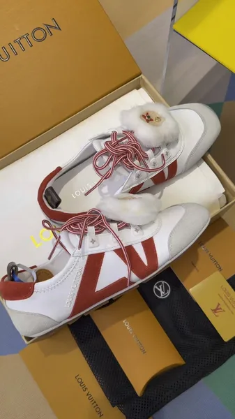 Louis Vuitton Sneakerina sneaker product photo