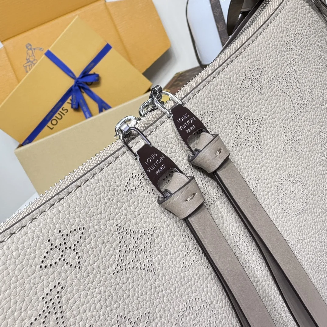 Louis Vuitton Beaubourg Mahina MM Leather Bag product view 6
