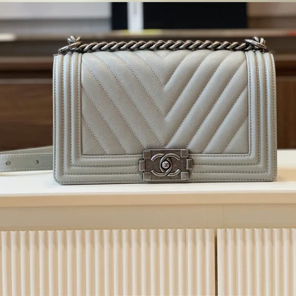 Chanel Boy Medium Handbags Grey Leather With Silver Lock 25 cm product view 1