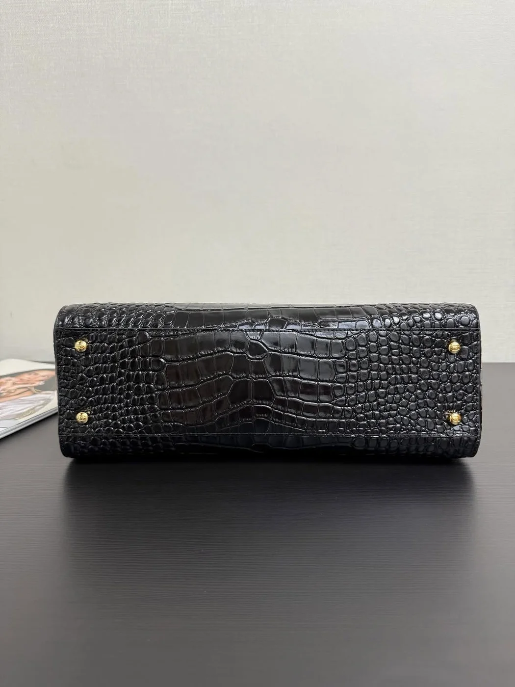 Chanel Tote Bag Crocodile Embossed Calfskin SS26 Collection product view 5
