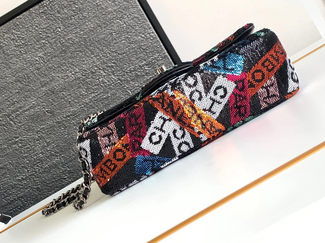 Chanel Mini Pastel Rainbow Sequin Handbag 20x14x7cm product view 3