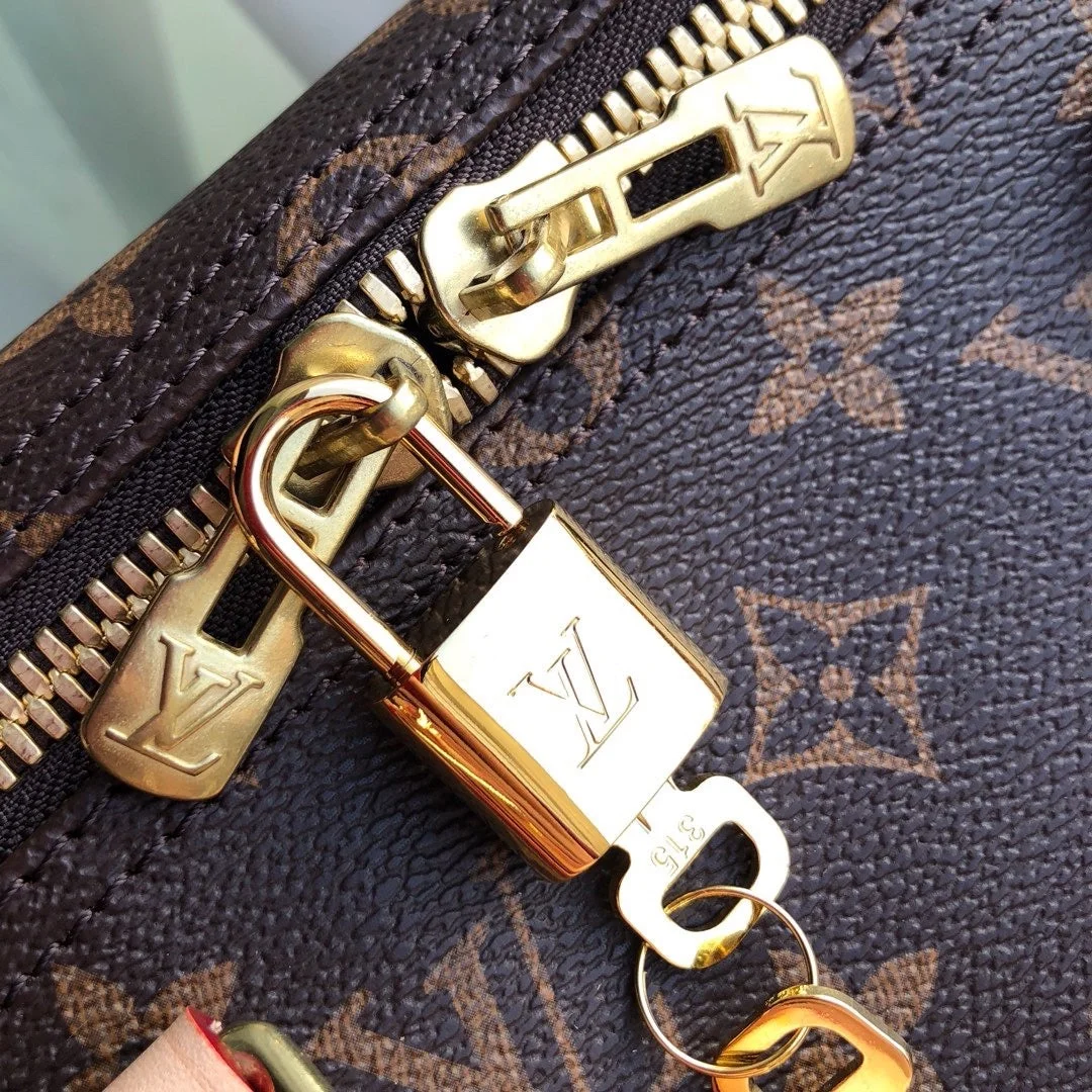 Louis Vuitton Monogram Canvas Keepall Bandoulière 55 Leather Duffle Bag product view 5
