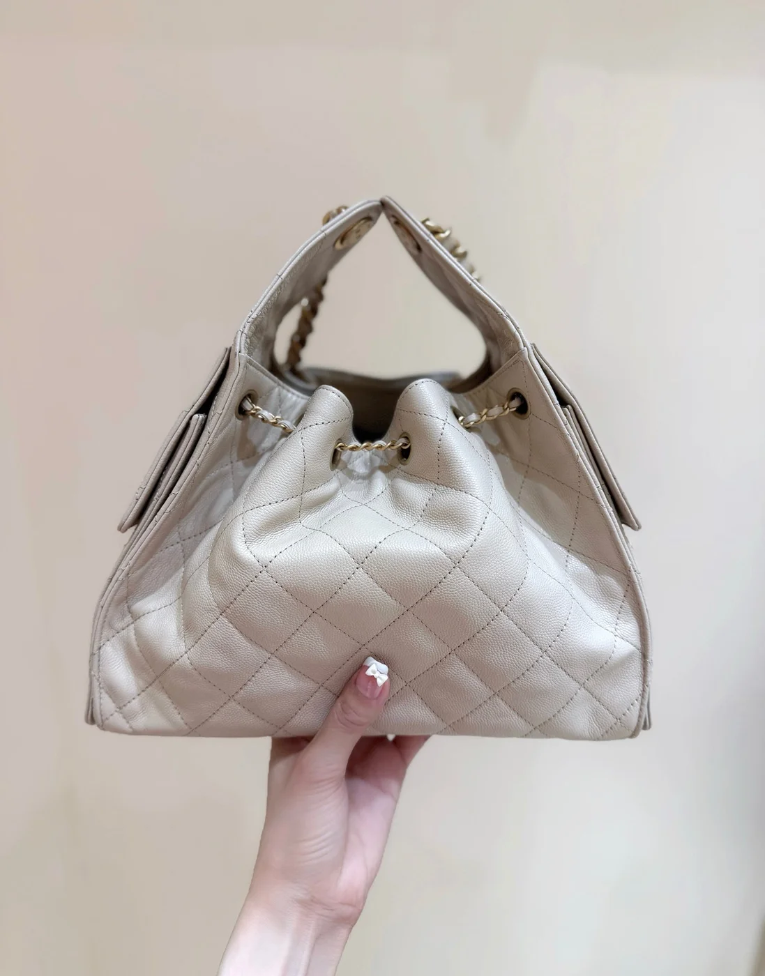 Chanel 25 Handbag In Cream 30 Grained Calfskin Gold Hardware product view 5