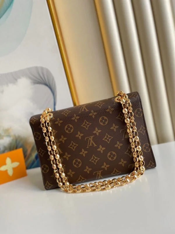 Louis Vuitton Victoire Monogram Pattern Handbags 27x20x10cm product view 3