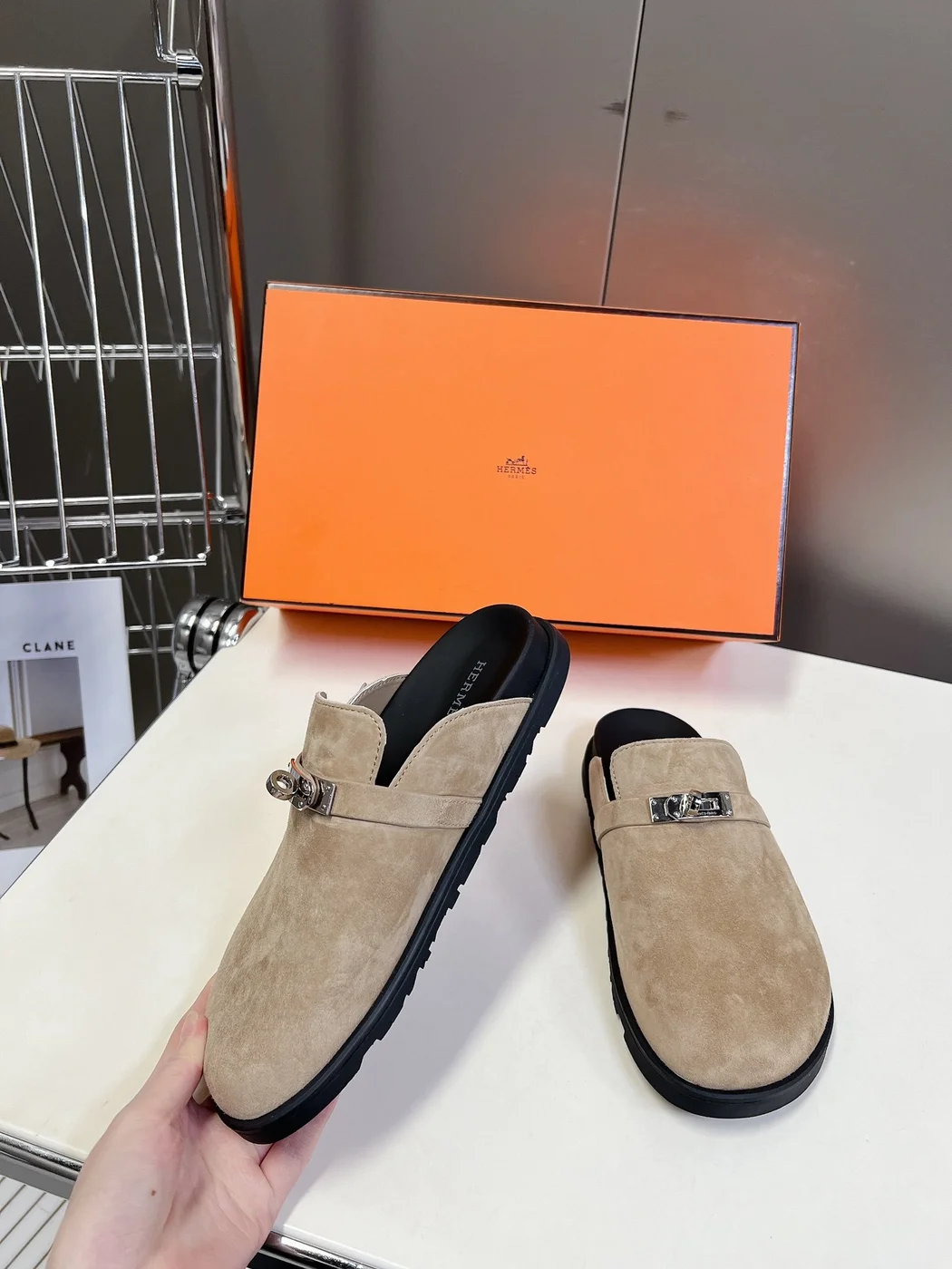 Hermès Women Beige Suede Mules product view 3