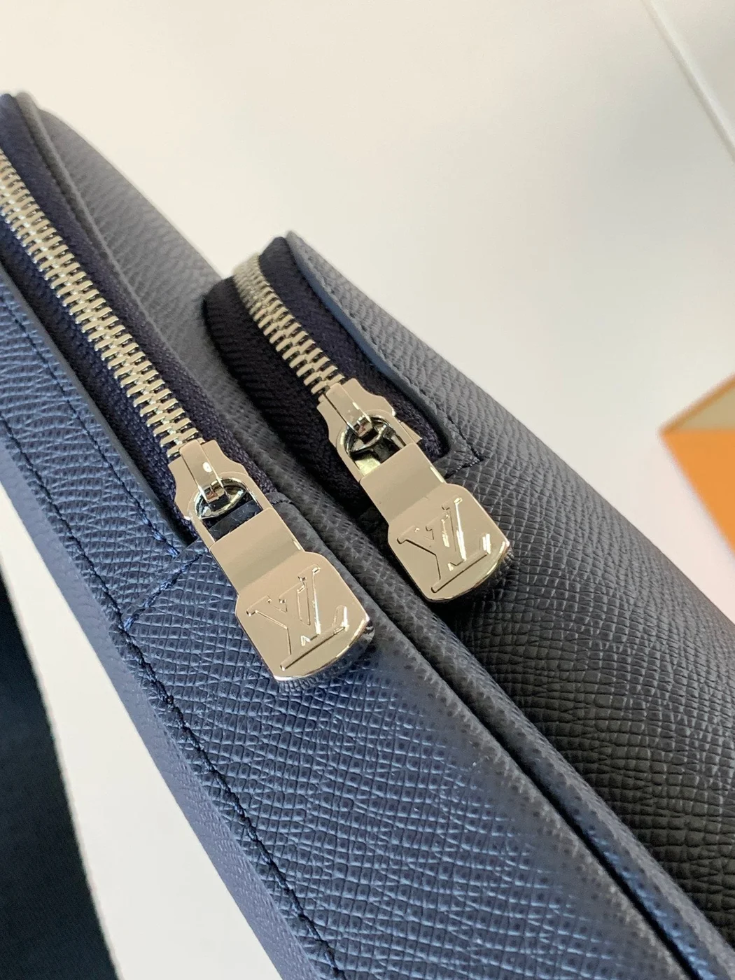 Louis Vuitton Avenue Slingbag 31 In Navy Blue Taiga Leather Bag product view 7