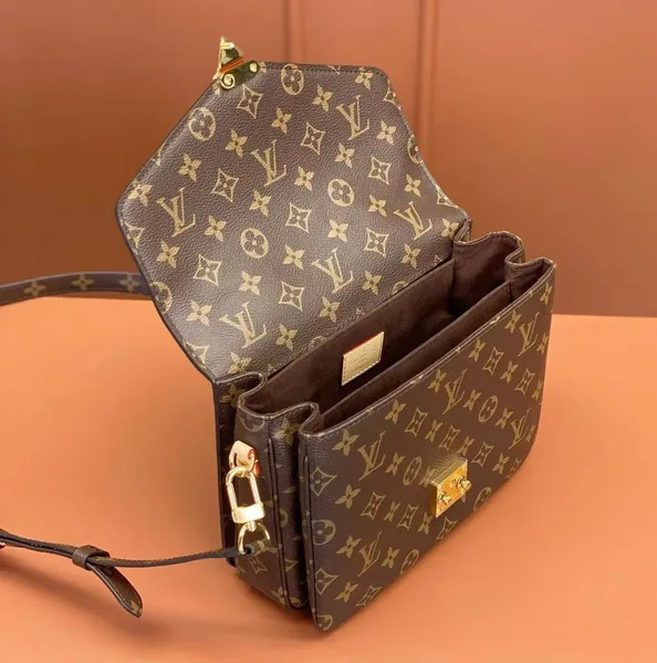 Louis Vuitton Pochette Métis Canvas Bag product view 5