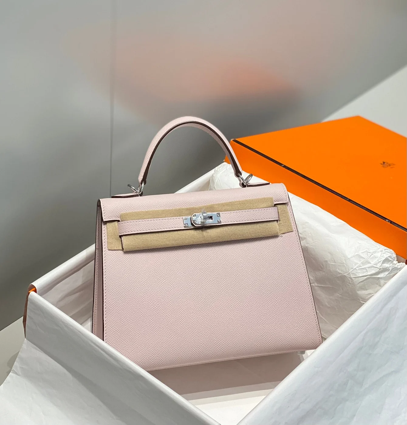 Hermès Kelly 25 cm In Epsom Mauve Epsom Silver Hardware Bag product view 1