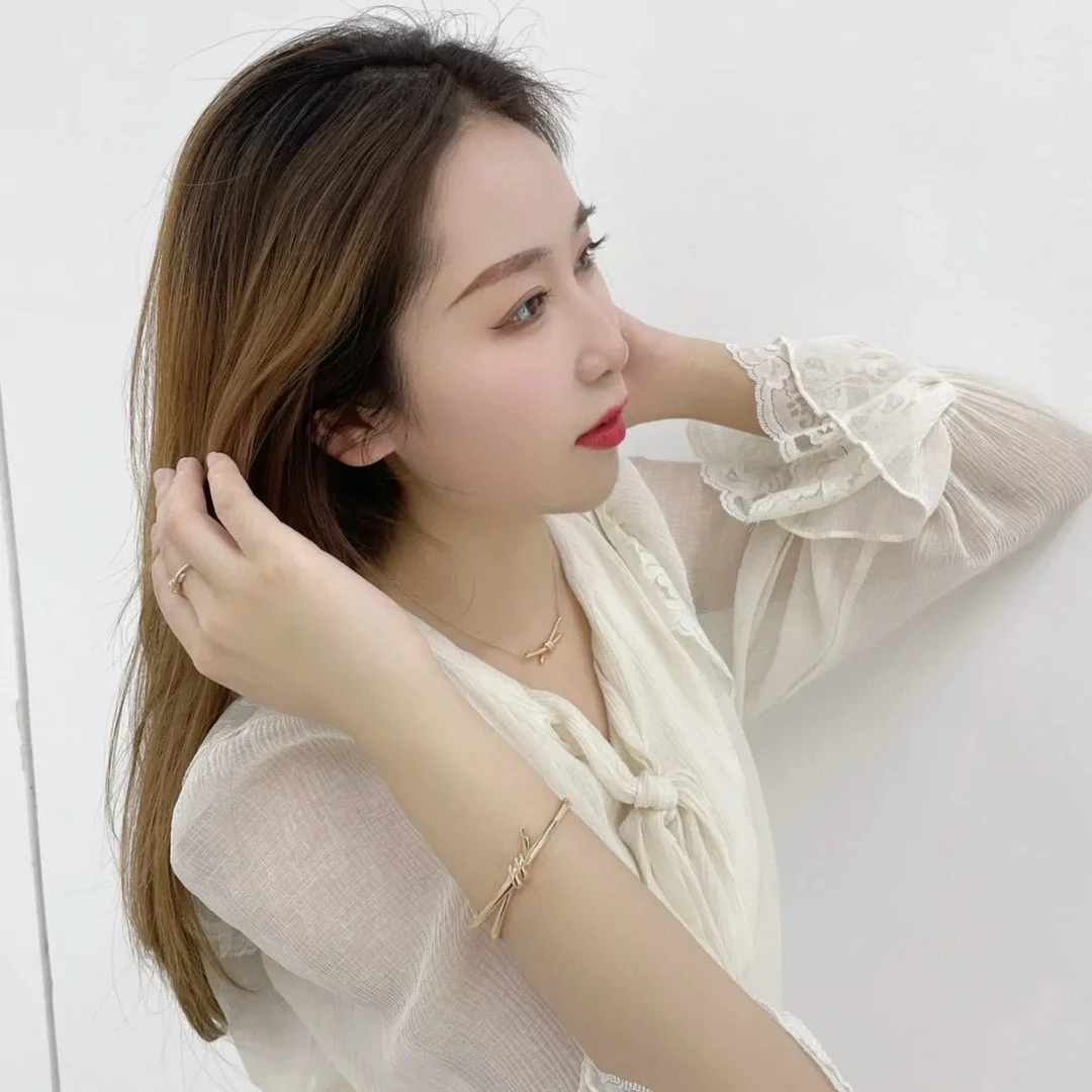 Tiffany  Co. Smooth Knot Bangle Gold-Tone product view 3