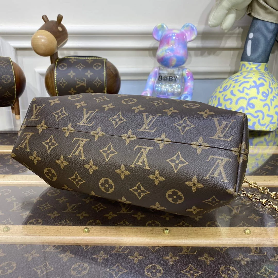 Louis Vuitton M46544 Monogram Clutch product view 4