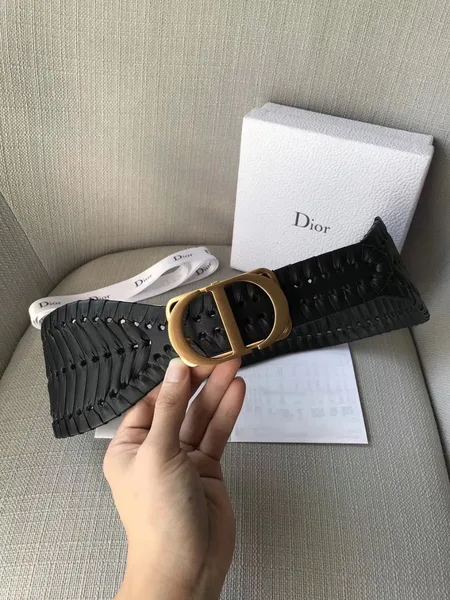 Dior 30 Montaigne 40MM Belt In Black Calfskin product view 4