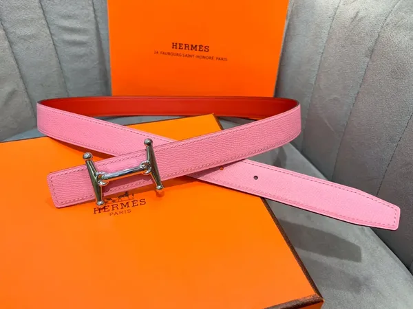 Hermès Pink/Red Reversible Belt with Silver-Tone Stirrup-Style H Buckle product photo
