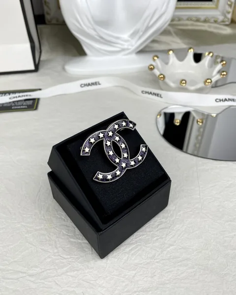 Chanel Star Enamel CC Brooch Navy and Silver-Tone product view 5