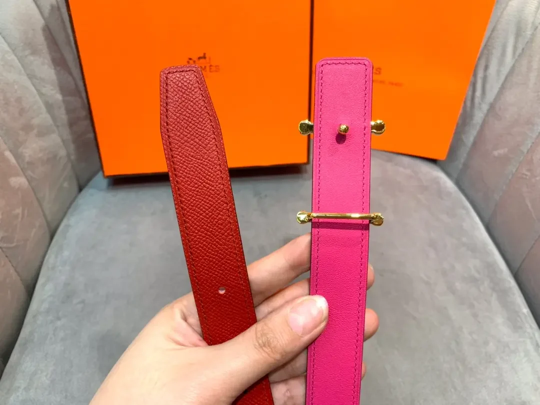 Hermès Red/Bright Pink Reversible Belt with Gold-Tone Stirrup-Style H Buckle product view 7
