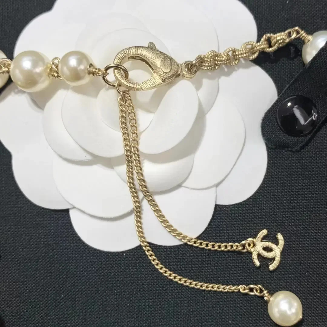 Chanel CC Pearl-Effect Choker Necklace Gold-Tone product view 4