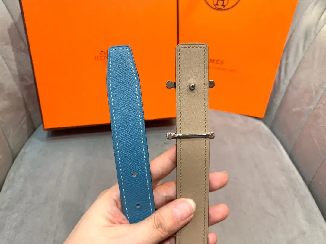 Hermès Light Blue/Taupe Reversible Belt with Silver-Tone Stirrup-Style H Buckle product view 7